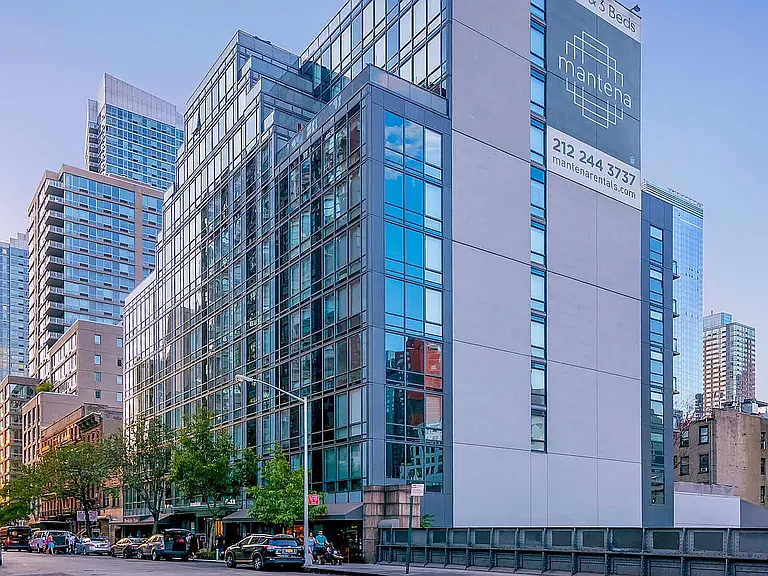431 W 37th St #5E — Photo 1