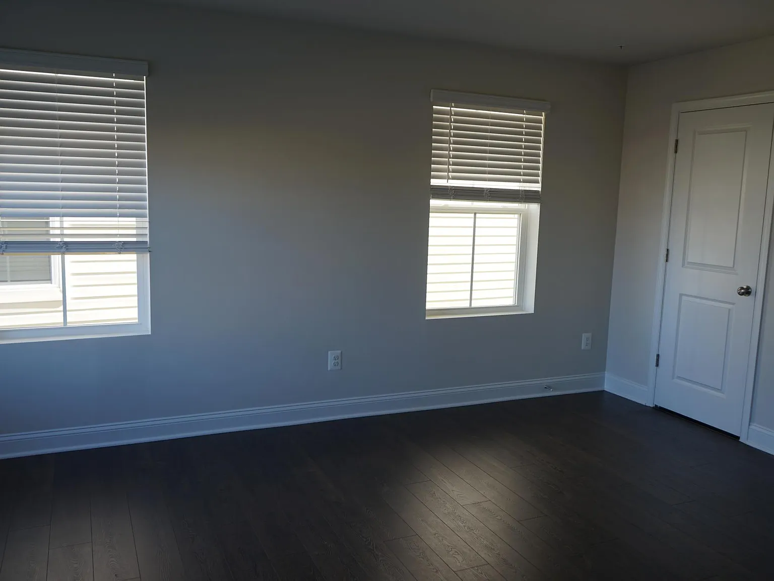 3 bed, 2150 sqft, $2,600 — Photo 2