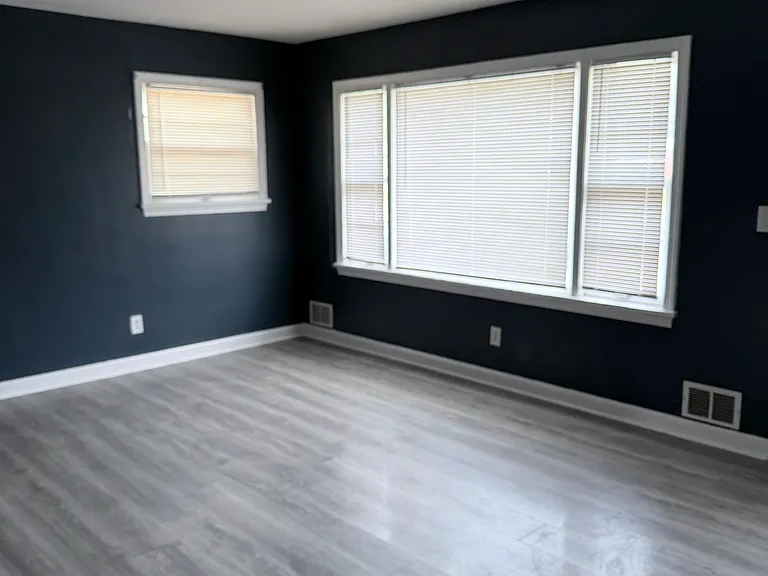3206 Patricia Dr — Photo 9