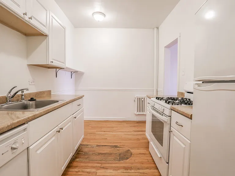 961 N Marion St #4 — Photo 18