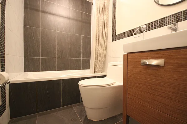 Rented by Nooklyn NYC LLC | media 38