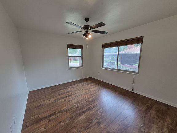 4th image of 225 Burk Way