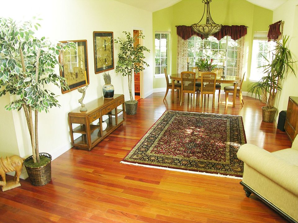 2nd image of 730 Creekview Pl