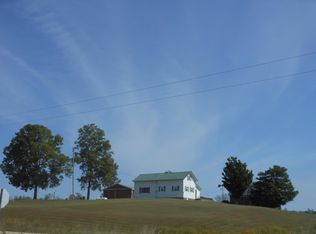 3031 E River Rd, Hastings, MI 49058