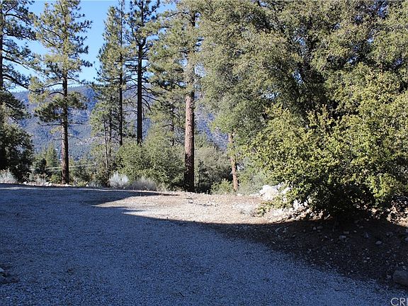 2nd image of 1825 Bernina Dr