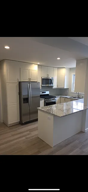 2 bed, 1100 sqft, $2,200 — Photo 3