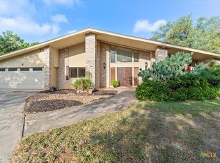 2 Brookhollow Dr, Wimberley, TX 78676
