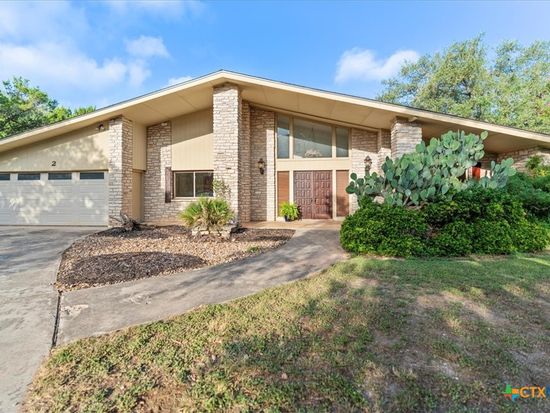 2 Brookhollow Dr, Wimberley, TX 78676