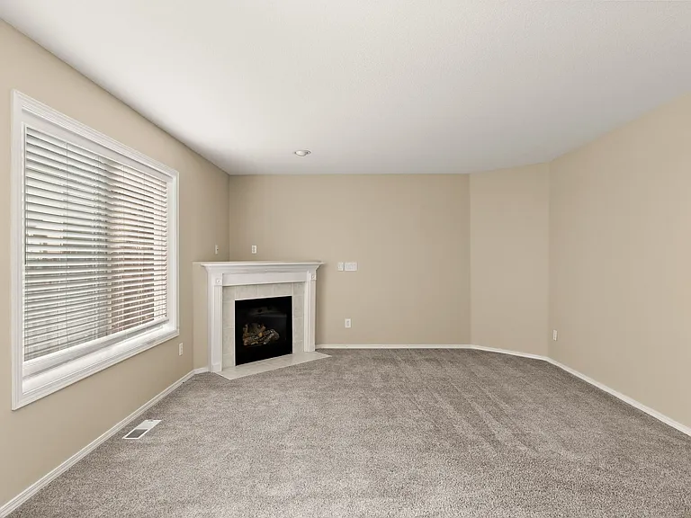 3977 SW 180th Ter — Photo 7