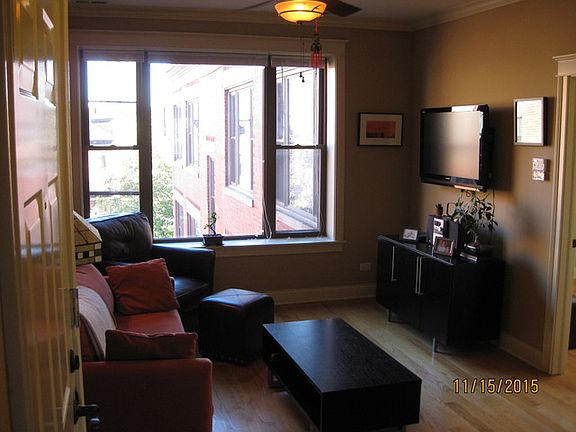 2nd image of 4136 N Kenmore Ave #3