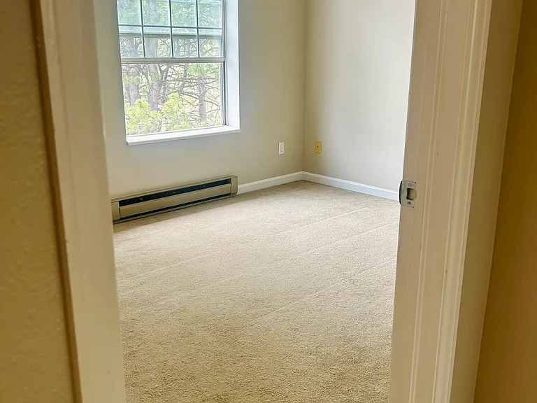 3200 Azalea Dr #M6 — Photo 2