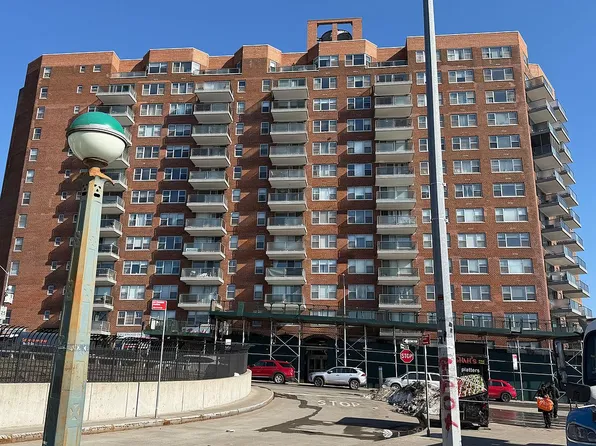 8515 Main St APT 2R, Jamaica, NY 11435