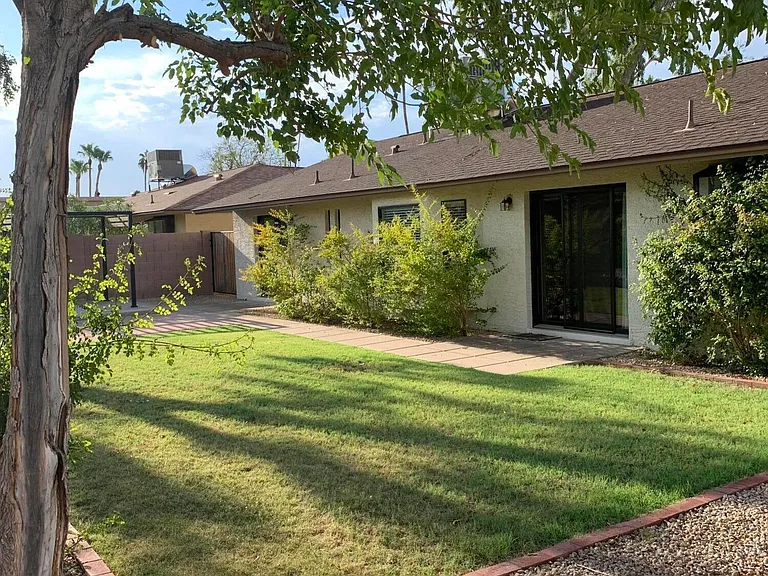 6614 E Sandra Ter — Photo 20