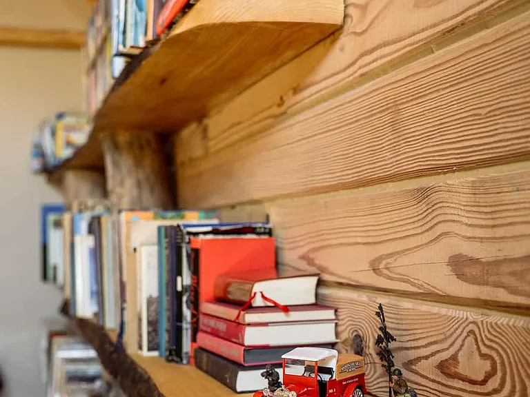 Reading Area