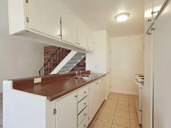 4413 La Cresta Way APT 2, Stockton, CA 95207