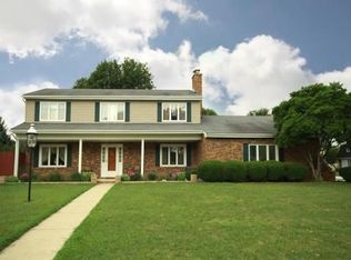 2000 Alschuler Dr, Aurora, IL 60506