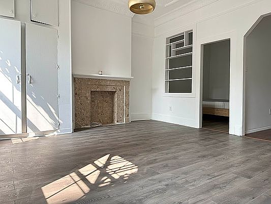 2nd image of 121 Wythe Ave #3F