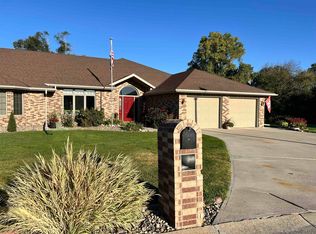 1320 Regency Cir S, Norfolk, NE 68701