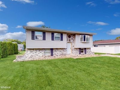 126 Poplar Ct, Hebron, IN, 46341