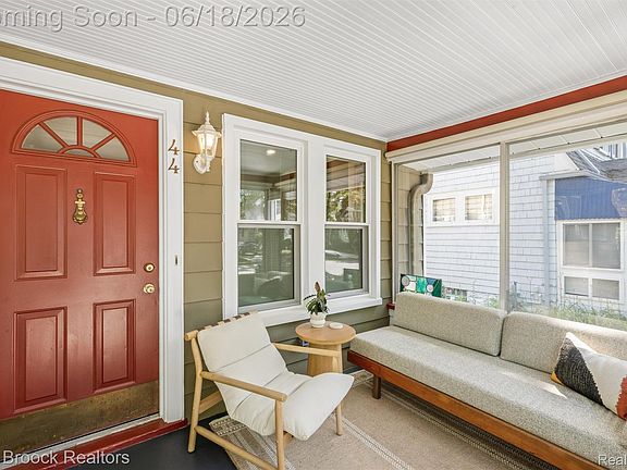 5th image of 44 Kensington Blvd