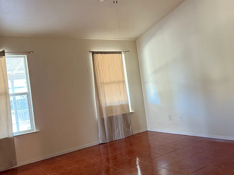 5518 E Byrd Ave — Photo 21