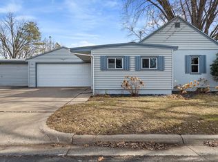 840 6th St W, Hastings, MN 55033