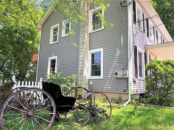 2nd image of 300 E Main St