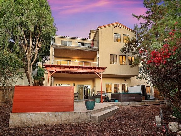 2nd image of 728 Montecito Dr