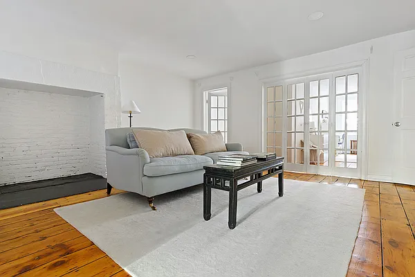 Rented by Corcoran | media 2