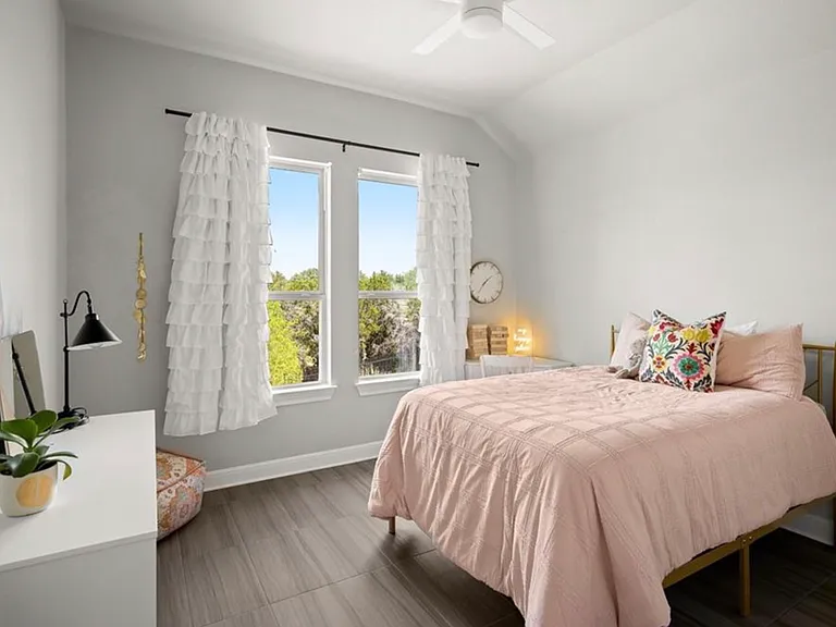 257 Founders Rdg — Photo 17