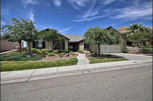 1st image of 1221 Calle Lago Dr