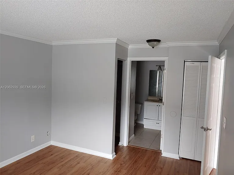 5060 Sanctuary Way #E — Photo 15