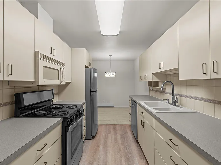 Stove, Microwave, Refrigerator and Dishwasher