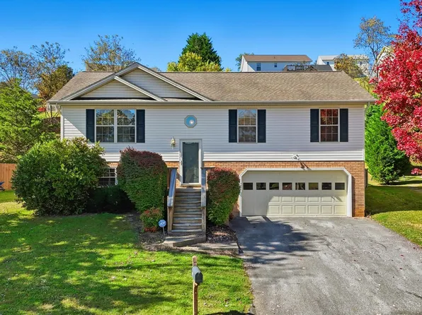 1245 Meadow Creek Ln, Jonesborough, TN 37659