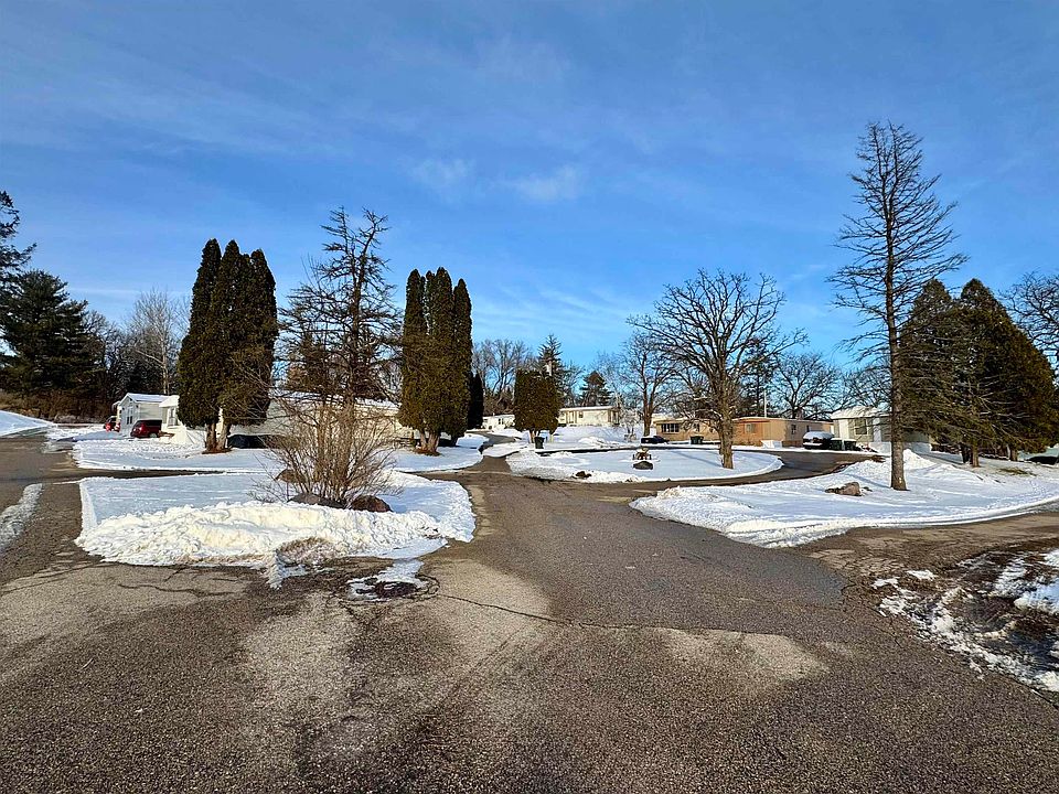 1st image of 24 Bancroft Dr