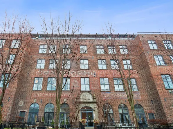 363 Sorauren Ave #405, Toronto, ON M6R 3C1