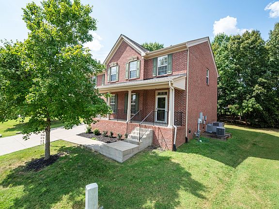 3rd image of 1307 Avery Park Ln