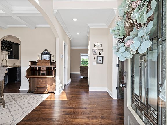 4th image of 607 Larkspur Dr
