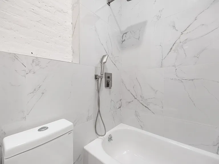 75 Bainbridge St #4C — Photo 18