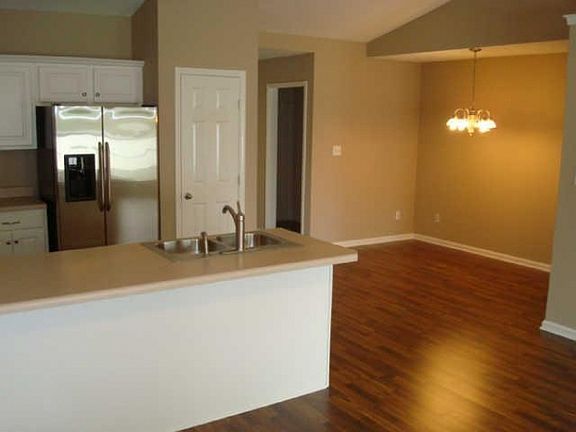 5th image of 1058 Stonemark Trl
