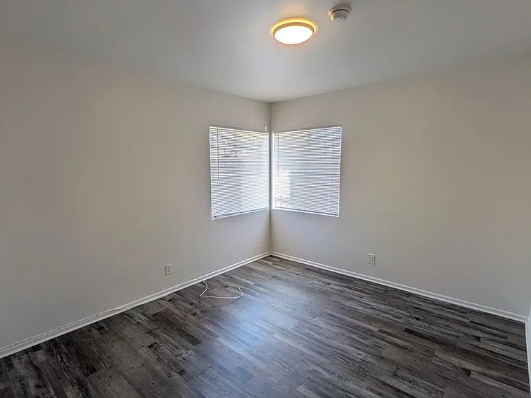 Grand 504 — Photo 16