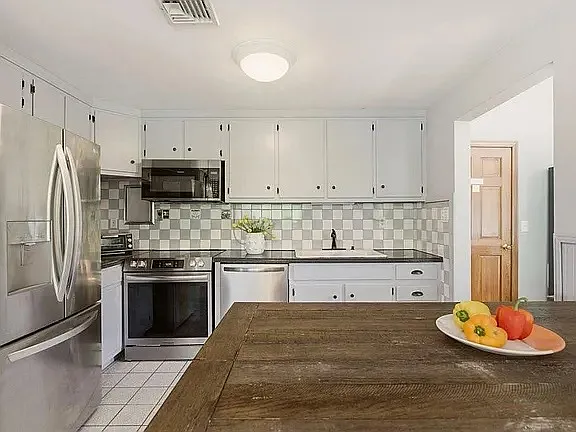 85 Highland Ave — Photo 6
