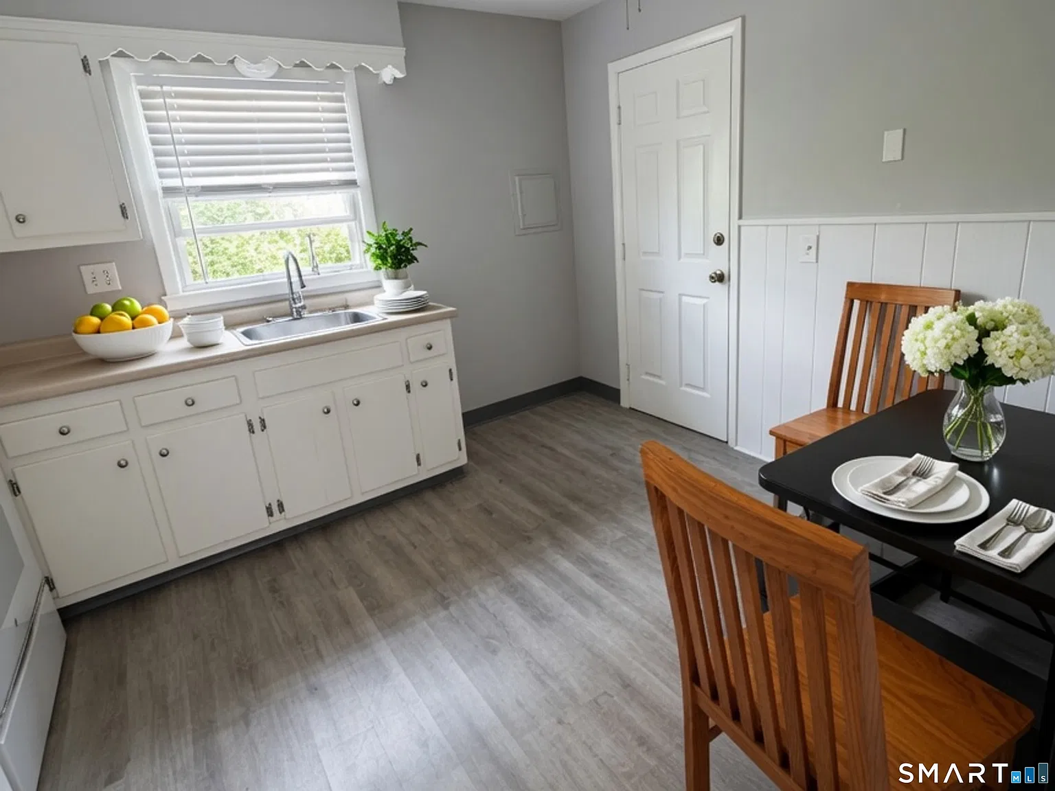 4 bed, 2.0 bath, 3536 sqft, $2,800 — Photo 3