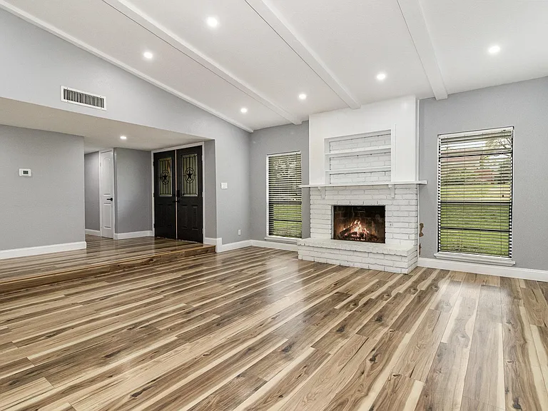 4716 Roberts Dr — Photo 8