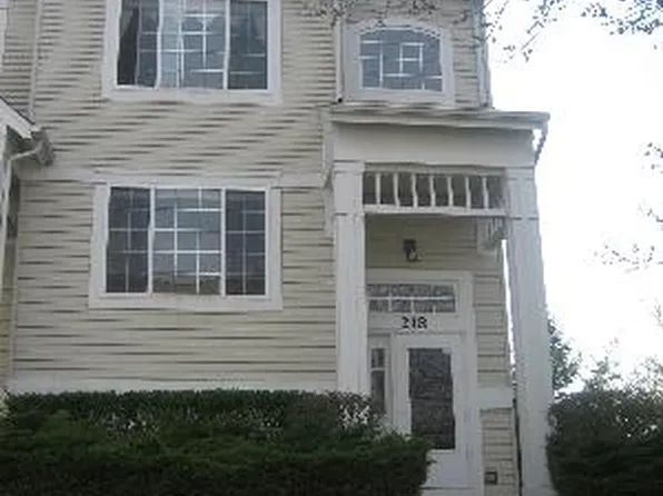 218 Polo Club Dr #218, Glendale Heights, IL 60139