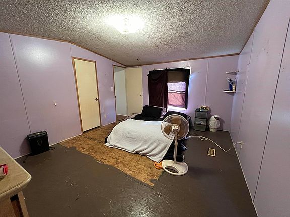 4th image of 117 E Greencastle