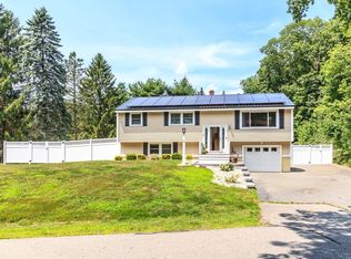 26 Wood Dr, Atkinson, NH 03811