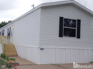 5030 N Clark St, Davenport, IA 52806
