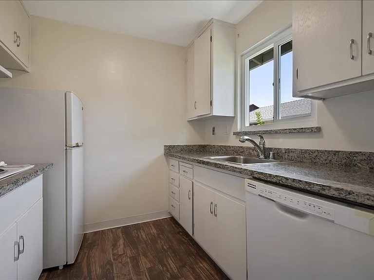 254 College Ave Palo Alto near Evergreen Park — Photo 10