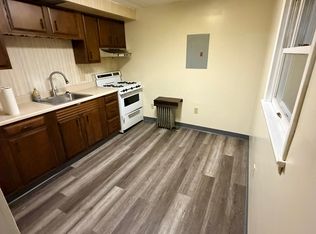16 S Walnut St, Nanticoke, PA 18634